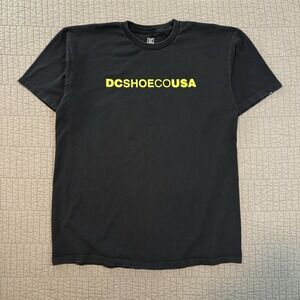 DC Shoe Co T Shirt Men's‎ Large Black Y2K Skater Spell Out Logo Skateboarding